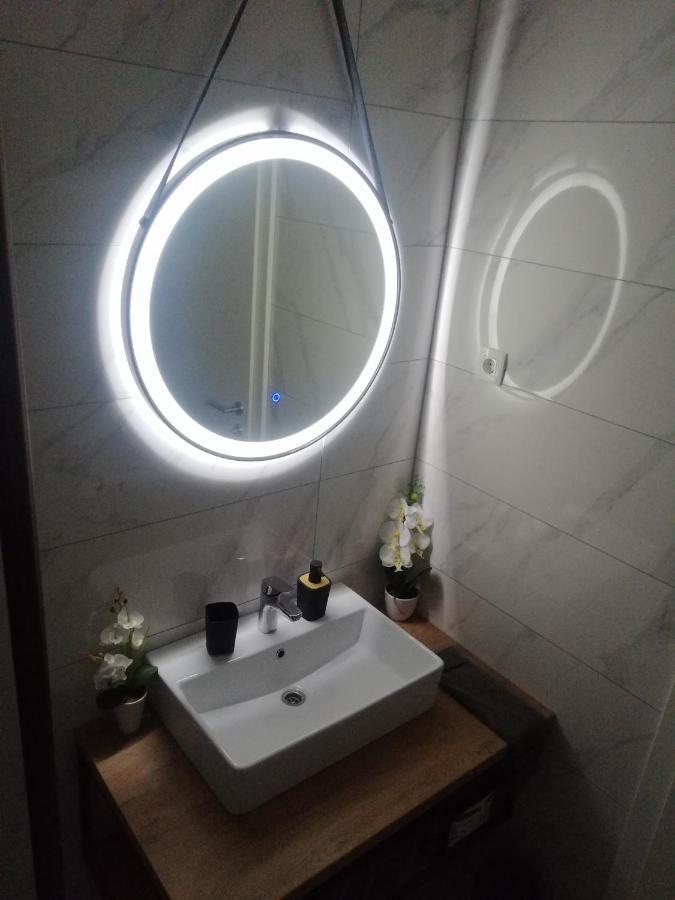 Luxury Apartment Queen Solin Exterior photo